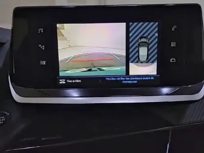 Photo 66 Peugeot 208  PureTech 100 S&S BVM6