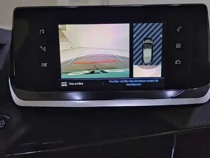 Photo 39 Peugeot 208  PureTech 100 S&S BVM6