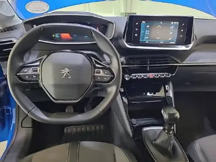 Photo 26 Peugeot 208  PureTech 100 S&S BVM6