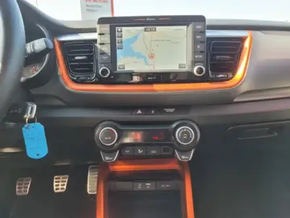 Photo 10 Kia Stonic  1.0 T-GDi 100ch ISG Design Euro6d-T