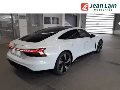 Photo 40 Audi E-tron  GT 476 ch quattro