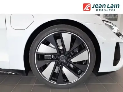 Photo 44 Audi E-tron  GT 476 ch quattro