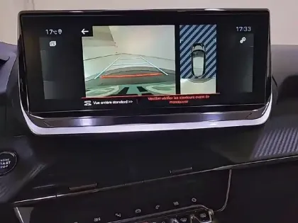 Photo 37 Peugeot 208  PureTech 100 S&S BVM6