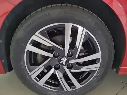 Photo 30 Peugeot 208  PureTech 100 S&S BVM6