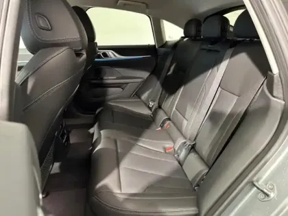 Photo 12 BMW I4  eDrive40 340ch Business Design