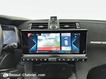Photo 9 DS DS 7 DS7 Crossback Hybride 300 E-Tense EAT8 4x4 Performance Line+