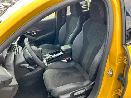 Photo 23 Peugeot 208  PureTech 100 S&S BVM6