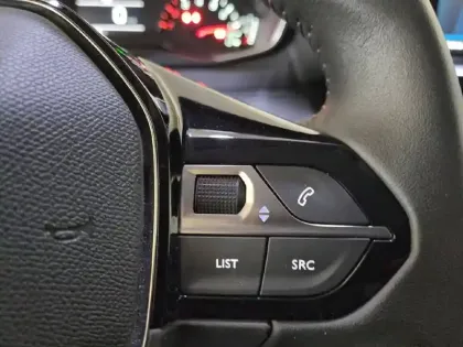 Photo 47 Peugeot 208  PureTech 75 S&S BVM5