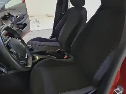 Photo 30 Peugeot 208  PureTech 75 S&S BVM5