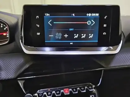 Photo 17 Peugeot 208  PureTech 75 S&S BVM5