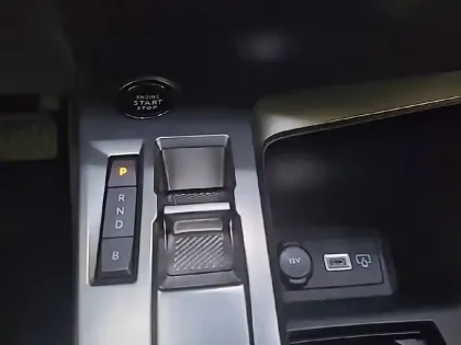 Photo 33 Peugeot 308  PHEV 180 e-EAT8