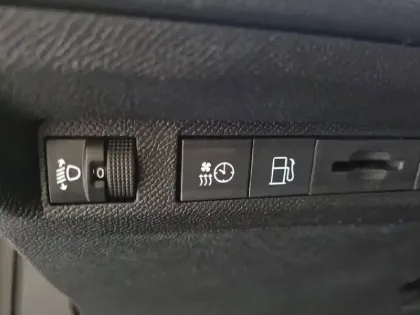 Photo 47 Peugeot 308  PHEV 180 e-EAT8