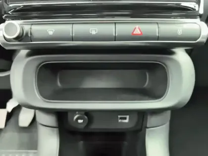 Photo 12 Citroën C3  PureTech 83 S&S BVM5 C-Series