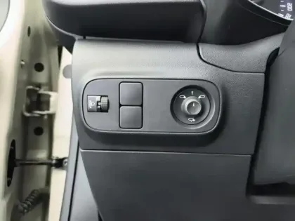 Photo 17 Citroën C3  PureTech 83 S&S BVM5 C-Series