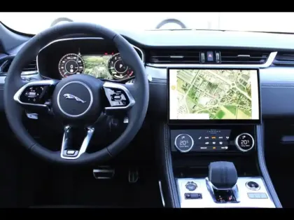 Photo 27 Jaguar F-Pace  P400e Plug-in-Hybrid R-Dynamic SE BVA8 AWD