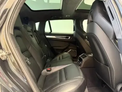 Photo 14 Porsche Panamera  Spt Turismo 4.0 V8 680ch Turbo S E-Hybrid