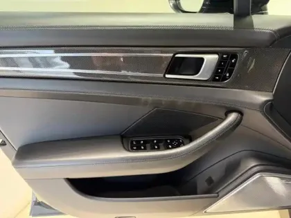 Photo 11 Porsche Panamera  Spt Turismo 4.0 V8 680ch Turbo S E-Hybrid