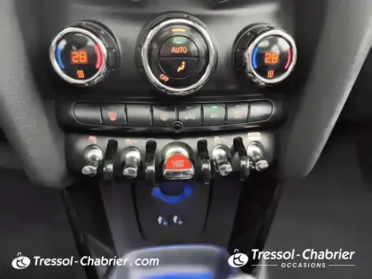 Photo 12 Mini Mini Hatch 5 Portes Cooper 136 ch BVA7 Edition Greenwich