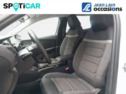 Photo 32 Citroën C4 e- 136 ch Automatique