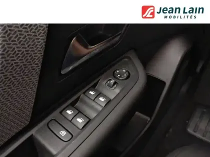 Photo 65 Citroën C4 e- 136 ch Automatique