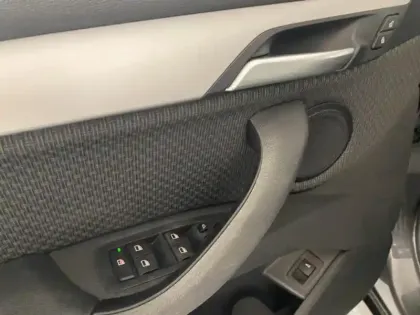 Photo 13 BMW X1  sDrive16dA 116ch Business Design DKG7