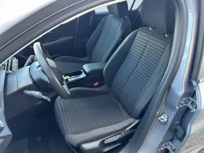 Photo 30 Peugeot 208  Electrique 50 kWh 136ch