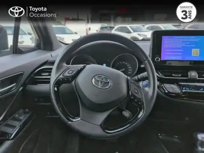 Photo 8 Toyota C-HR  1.8 Hybride 122ch Design Ultimate E-CVT
