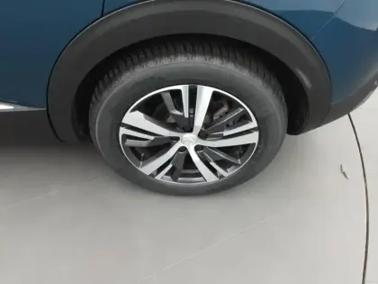 Photo 32 Peugeot 3008  Hybrid 180 e-EAT8