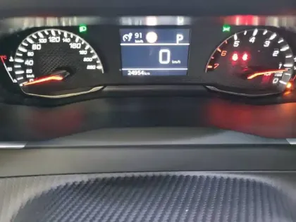 Photo 29 Peugeot 208  PureTech 100 S&S EAT8