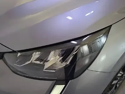 Photo 35 Peugeot 208  PureTech 100 S&S EAT8