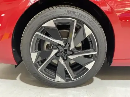 Photo 8 Peugeot 308  1.2 PureTech 130ch S&S Allure Pack EAT8