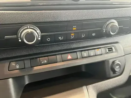 Photo 5 Peugeot Expert  Fg M 1.5 BlueHDi 120ch S&S