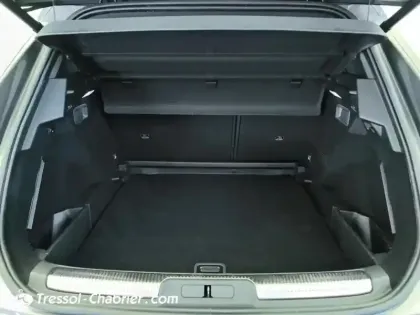 Photo 17 DS DS 7 DS7 Crossback Hybride E-Tense 300 EAT8 4x4 Louvre