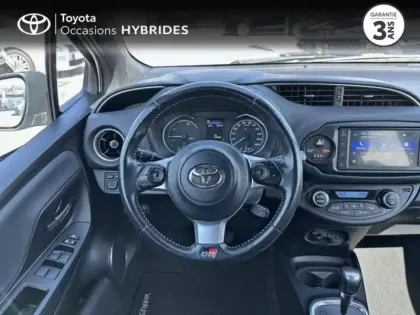 Photo 8 Toyota Yaris  100h GR SPORT 5p Connect City