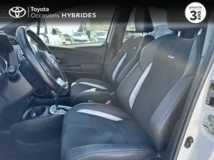 Photo 10 Toyota Yaris  100h GR SPORT 5p Connect City