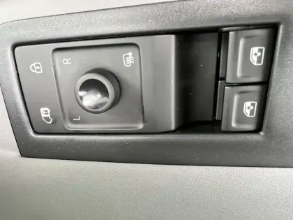 Photo 16 Volkswagen Id. Buzz Cargo  204 CH