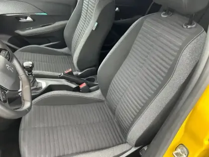 Photo 10 Peugeot 208  PureTech 100 S&S BVM6