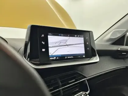 Photo 19 Peugeot 208  PureTech 100 S&S BVM6