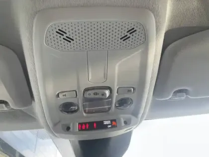 Photo 39 Peugeot 208  PureTech 100 S&S EAT8