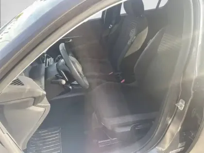 Photo 30 Peugeot 208  PureTech 100 S&S EAT8