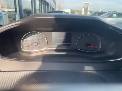 Photo 29 Peugeot 208  PureTech 100 S&S EAT8