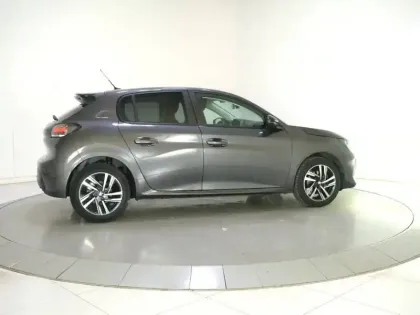 Photo 44 Peugeot 208  PureTech 100 S&S EAT8