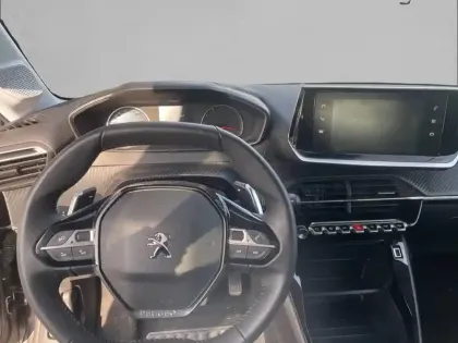 Photo 27 Peugeot 208  PureTech 100 S&S EAT8