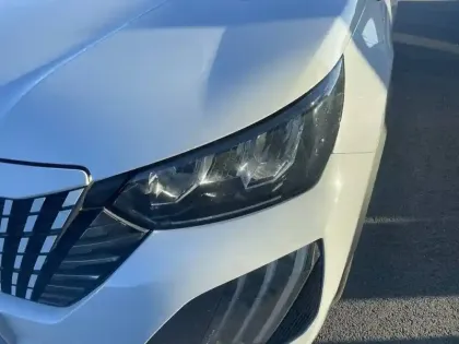 Photo 15 Peugeot 2008  PureTech 130 S&S EAT8