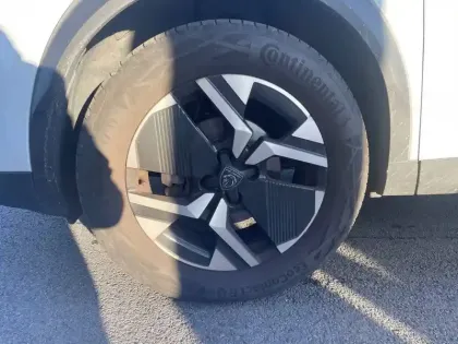 Photo 12 Peugeot 2008  PureTech 130 S&S EAT8