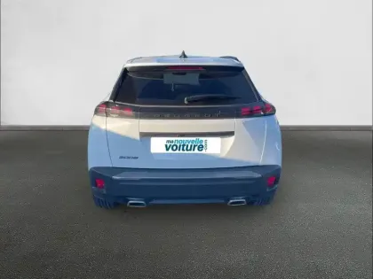 Photo 4 Peugeot 2008  PureTech 130 S&S EAT8