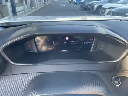 Photo 9 Peugeot 2008  PureTech 130 S&S EAT8