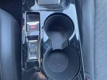 Photo 19 Peugeot 2008  PureTech 130 S&S EAT8