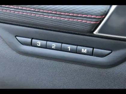 Photo 29 Land rover Discovery Sport  P300e R-Dynamic SE AWD BVA