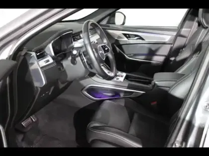 Photo 40 Jaguar F-Pace  P400e Plug-in-Hybrid R-Dynamic SE BVA8 AWD